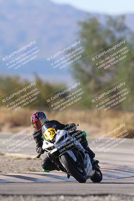 media/Oct-04-2025-CVMA (Sat) [[408bcdd6e4]]/Race 15-Femmewalla-Femmewalla UL/